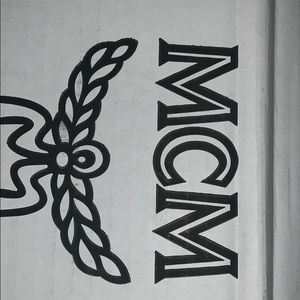 Meet your Posher, Christian